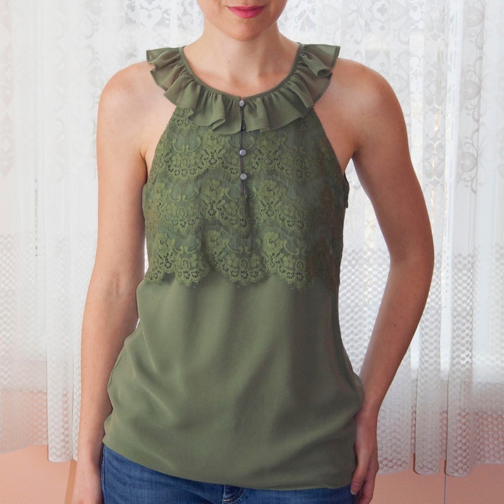 Banana Republic Green Lace Front Ruffle Top